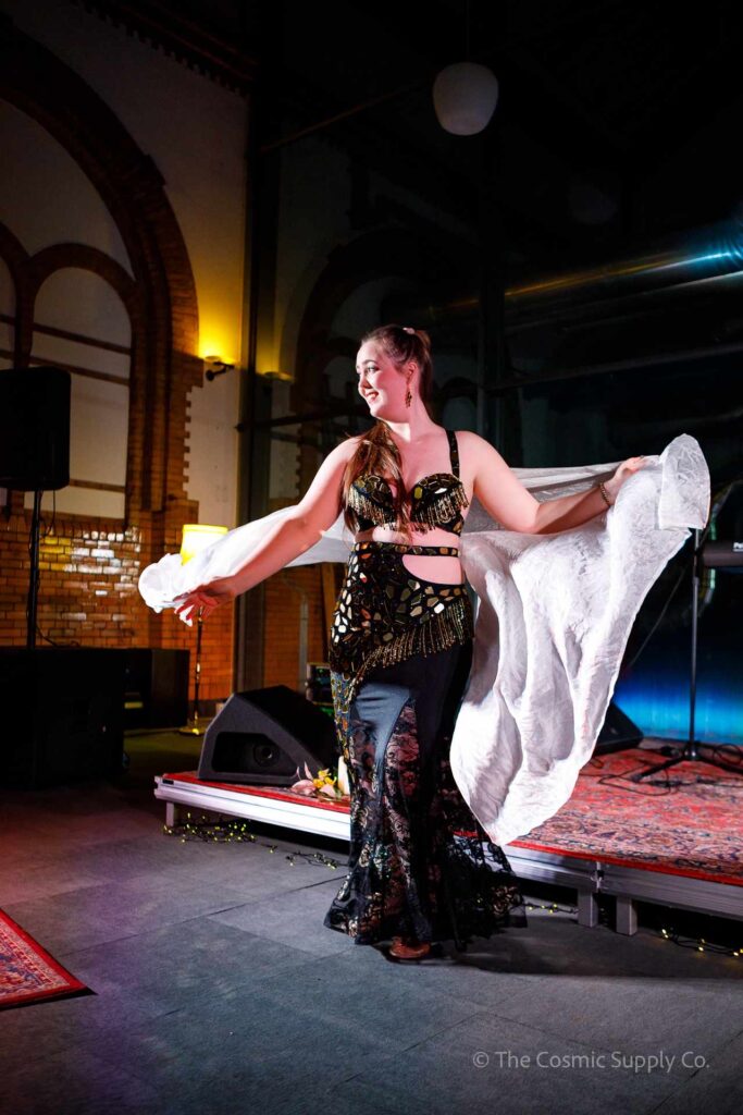 Mavedans kun for kvinder